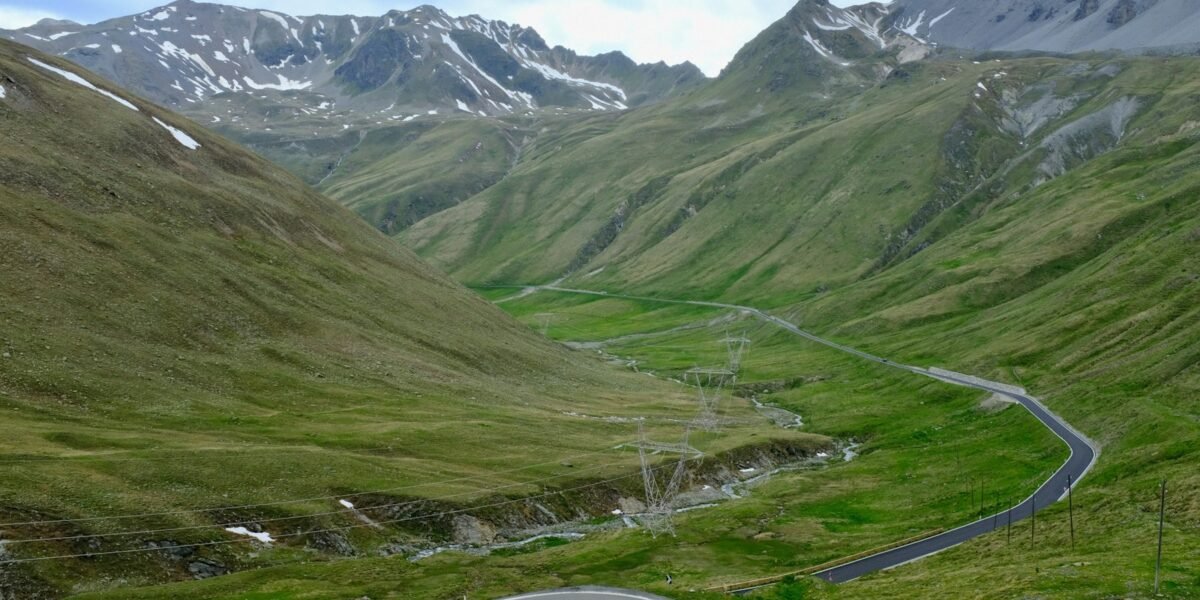 Viaggi in moto: la guida completa per pianificare, partire e goderti la strada