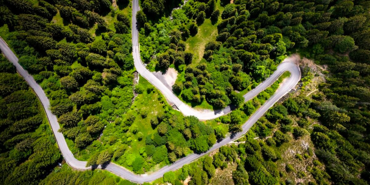 Itinerari moto Liguria: 7 percorsi tra passi, mare ed entroterra