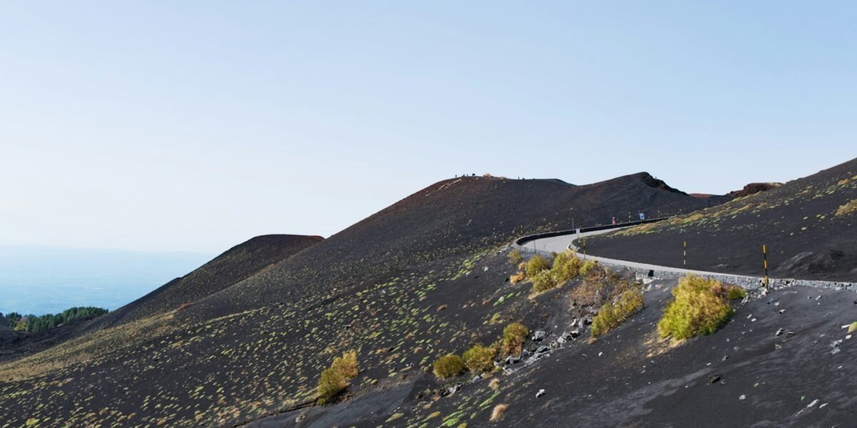 Itinerari moto Sicilia: 7 percorsi tra Etna, Madonie e barocco