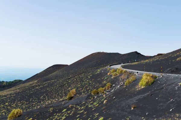 Itinerari moto Sicilia: 7 percorsi tra Etna, Madonie e barocco