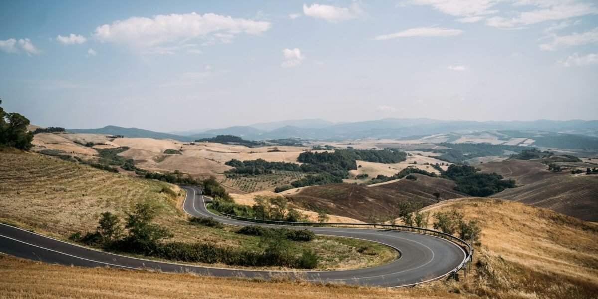 Itinerari moto Toscana: 7 percorsi che valgono il viaggio