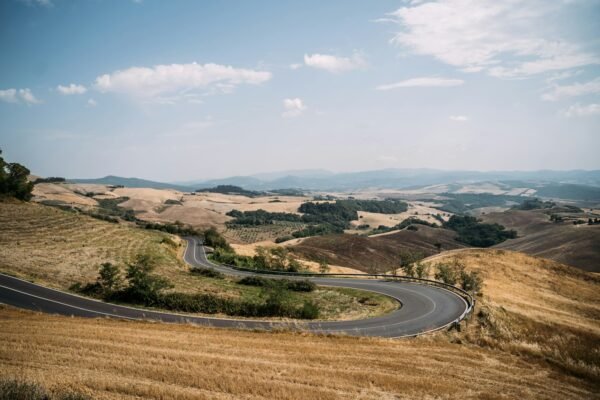 Itinerari moto Toscana: 7 percorsi che valgono il viaggio