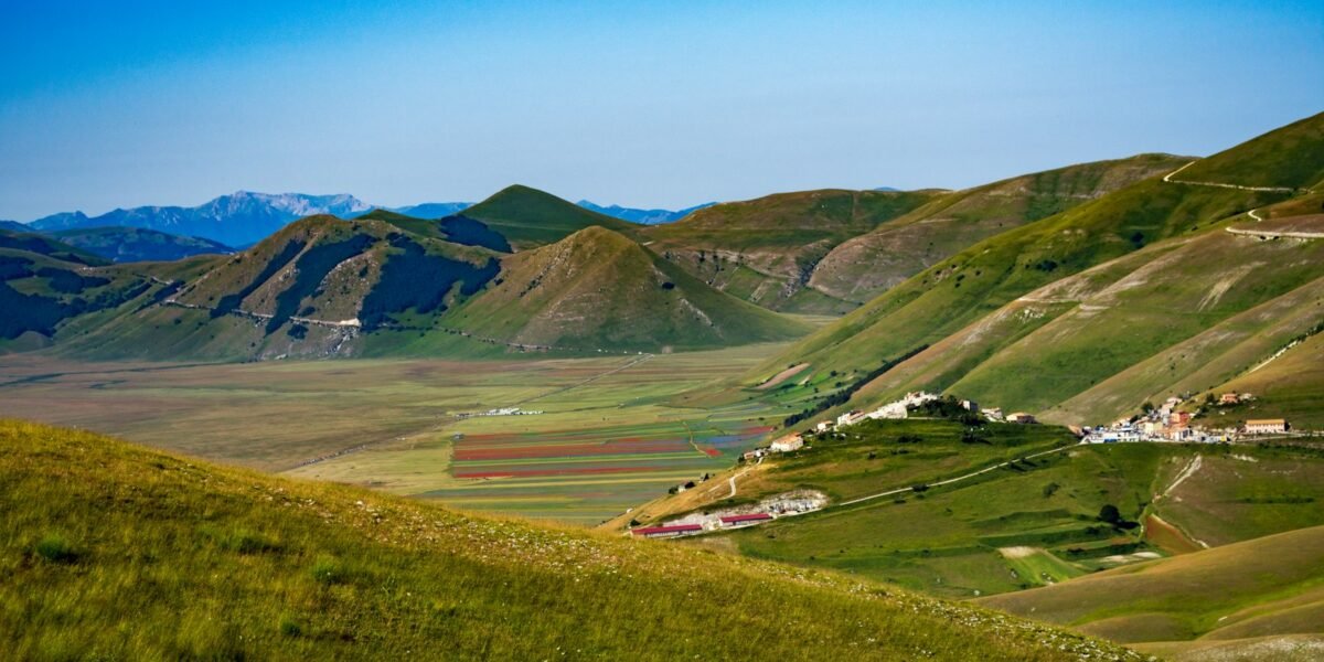 Itinerari moto Umbria: 7 percorsi tra Sibillini, Valnerina e laghi