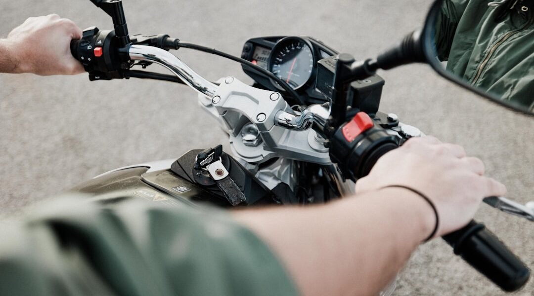 Automatic Motorcycles — Seven Ways to Ride Without a Clutch Lever, and the Sentence That Decides Which Ones Count