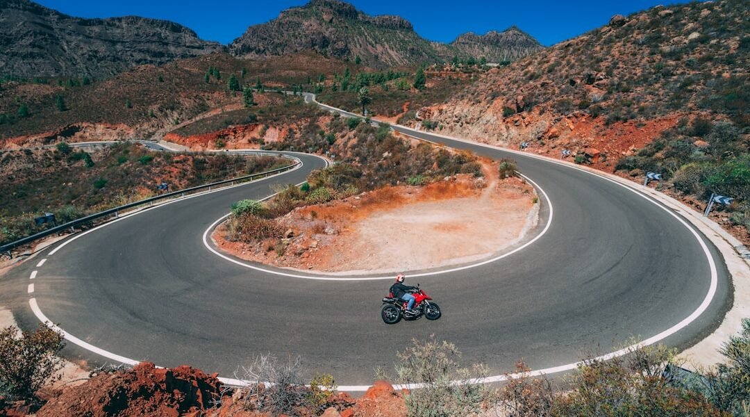 Countersteering — and the One Page in the Rider Manual That Uses the Word