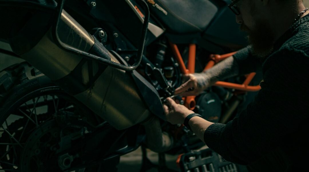 App manutenzione moto: cosa c’è in Italia, quanto costa e dove finiscono i tuoi dati